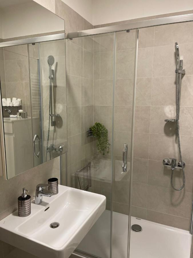 Apartamento Iskra Belgrado Exterior foto